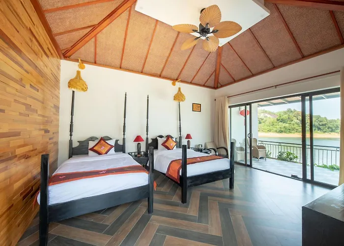 Phong Nha Lake House Resort